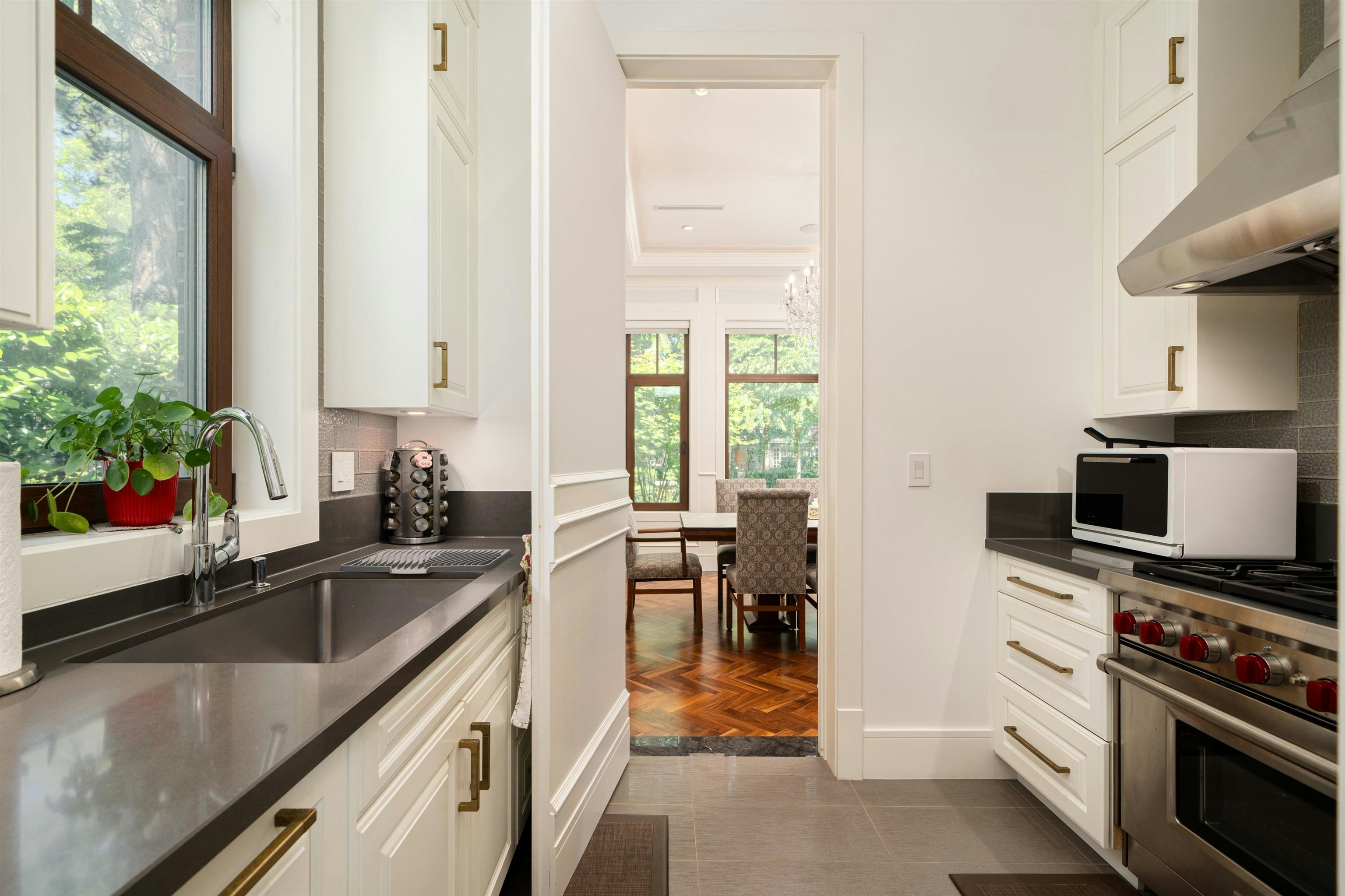 5937 Churchill Street, Vancouver, BC, V6M 3H4 - 8