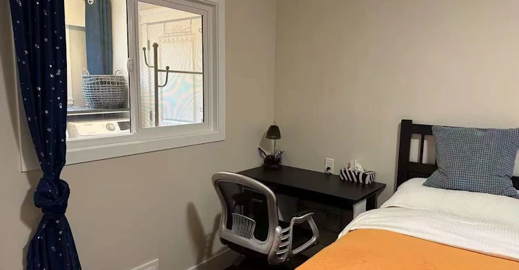 900 Corona Crescent, Coquitlam, BC, V3J 6Y9 - 6