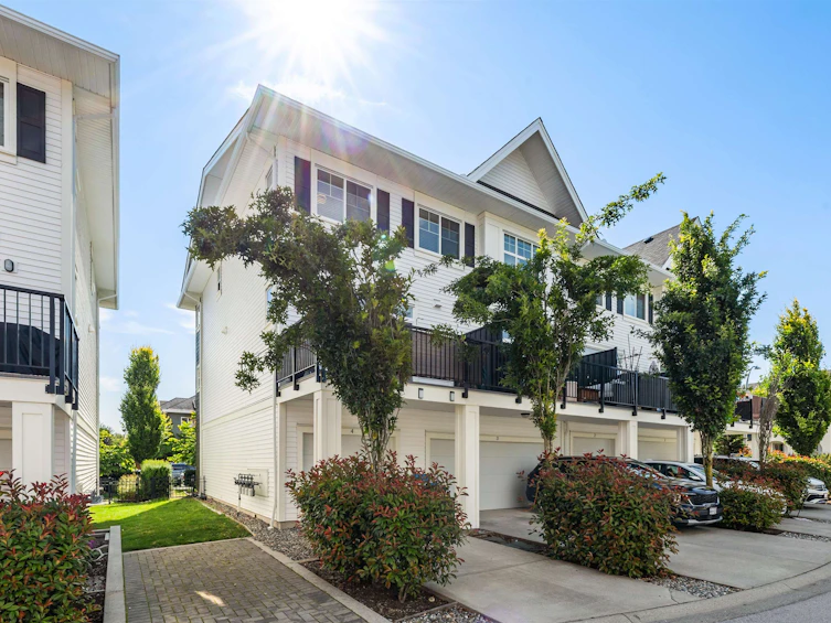 4-27735 Roundhouse Drive, Abbotsford, BC, V4X 0B9 - 3