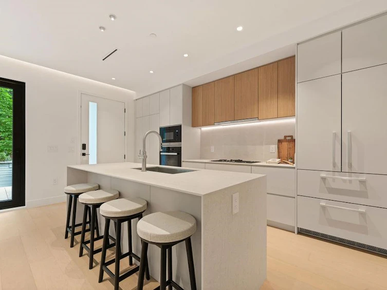 1-2926 W 12th Avenue, Vancouver, BC, V6K 2R3 - 4