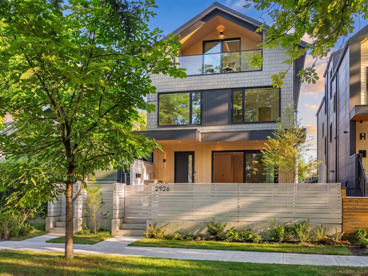 1-2926 W 12th Avenue, Vancouver, BC, V6K 2R3
