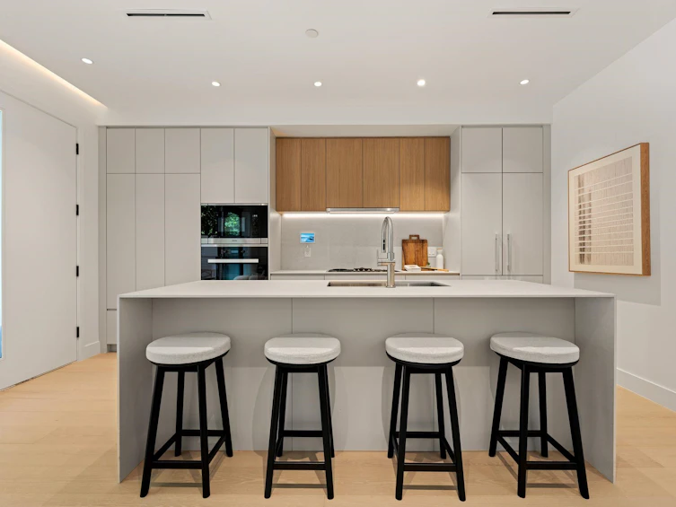 1-2926 W 12th Avenue, Vancouver, BC, V6K 2R3 - 4