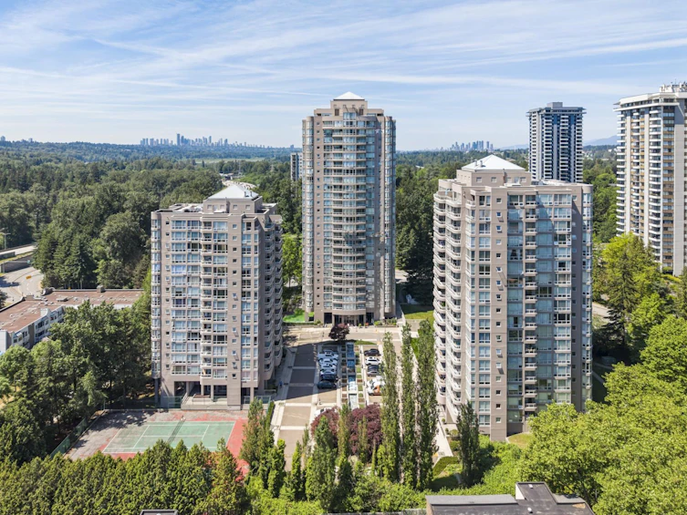 402-9603 Manchester Drive, Burnaby, BC, V3N 4Y7