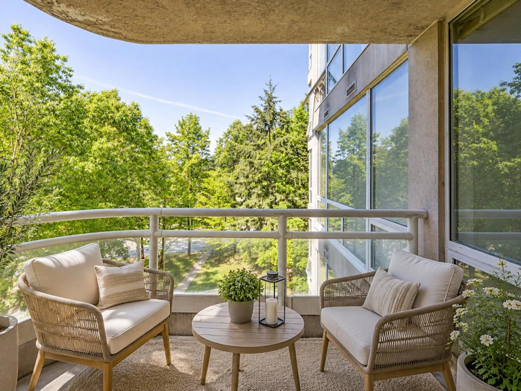 402-9603 Manchester Drive, Burnaby, BC, V3N 4Y7 - 13