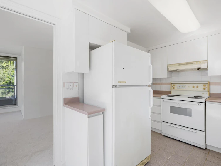 402-9603 Manchester Drive, Burnaby, BC, V3N 4Y7 - 19