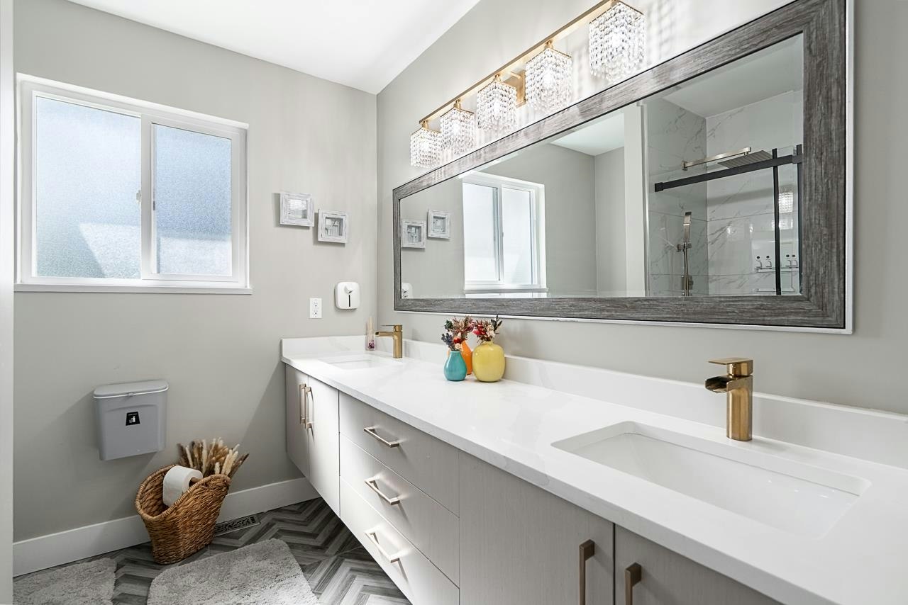 2333 Kirkstone Road, North Vancouver, BC, V7J 3M1 - 22