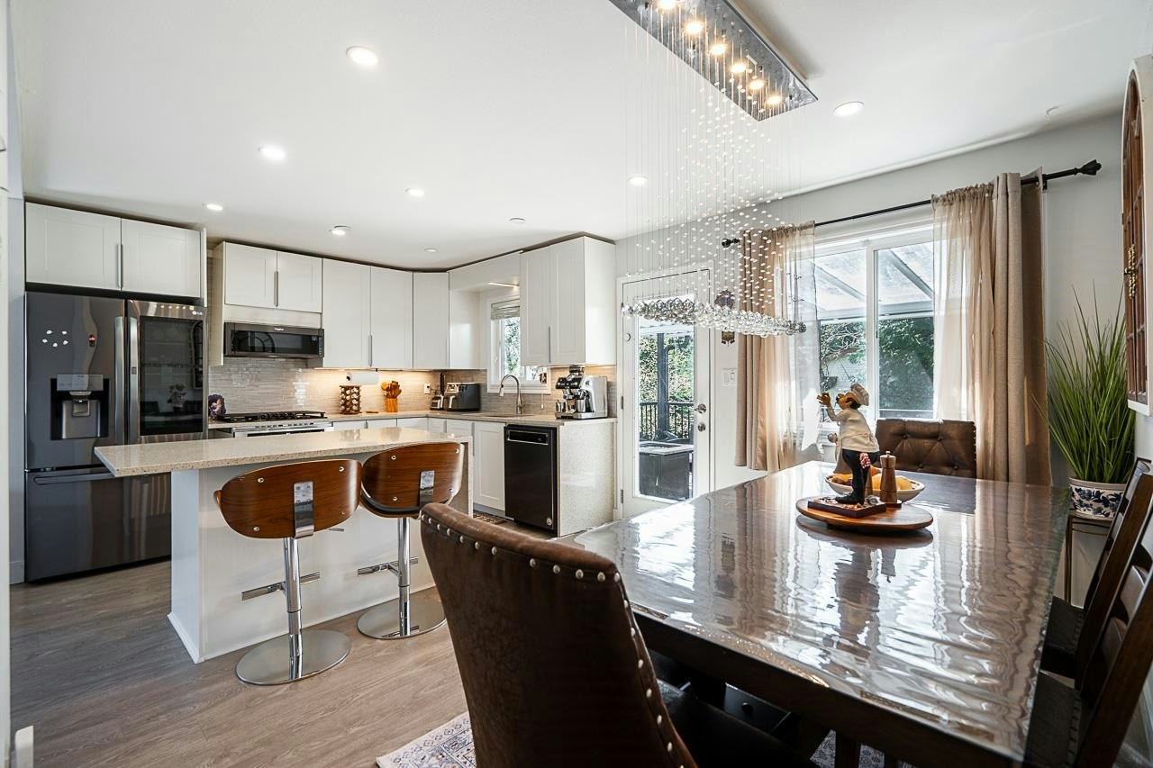 2333 Kirkstone Road, North Vancouver, BC, V7J 3M1 - 12