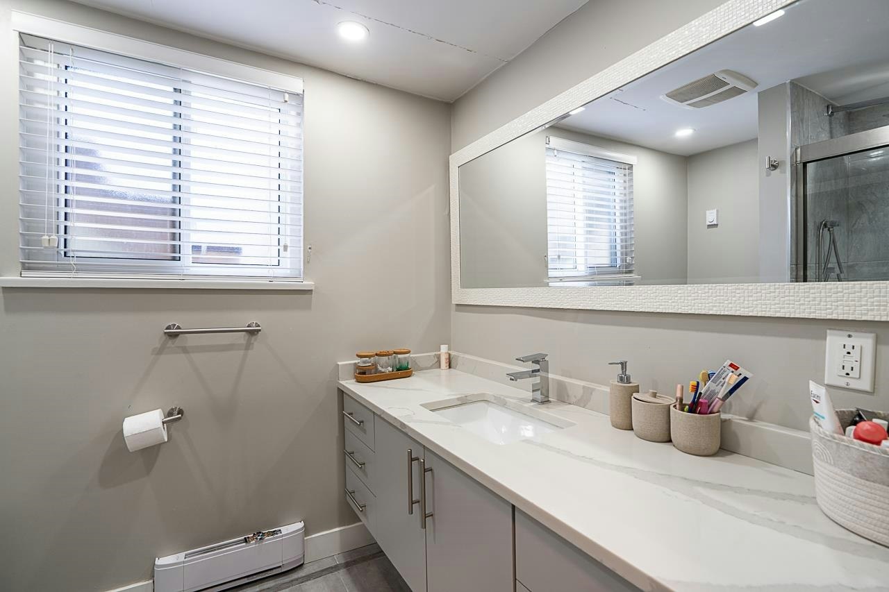 2333 Kirkstone Road, North Vancouver, BC, V7J 3M1 - 30