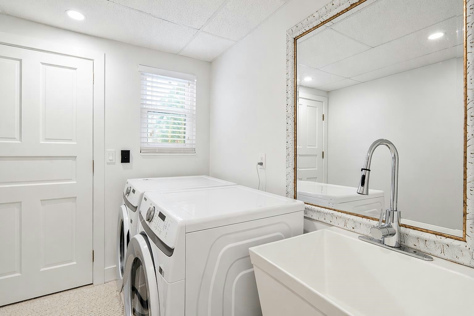 2333 Kirkstone Road, North Vancouver, BC, V7J 3M1 - 32