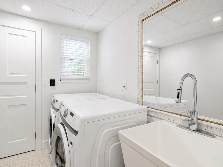 2333 Kirkstone Road, North Vancouver, BC, V7J 3M1 - 32
