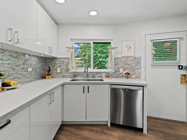 603 Rialto Court, Coquitlam, BC, V3J 6K7 - 14