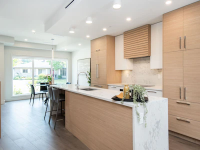 3181 Canfield Crescent - 5