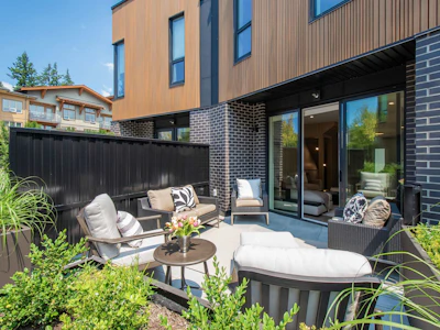 3181 Canfield Crescent - 4