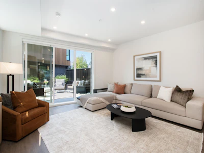 3181 Canfield Crescent - 2