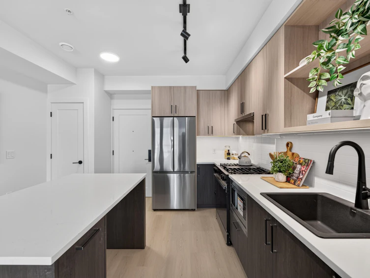 220-2002 St. George Street, Port Moody, BC, V3H 0N4 - 10