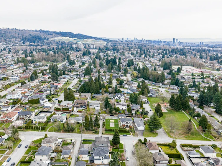1988 Kensington Avenue, Burnaby, BC, V5B 4E1 - 8