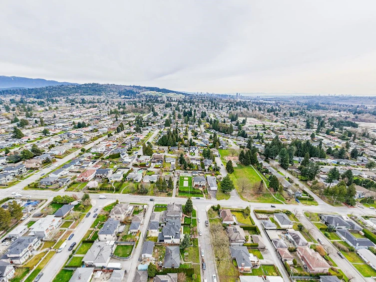 1988 Kensington Avenue, Burnaby, BC, V5B 4E1 - 11