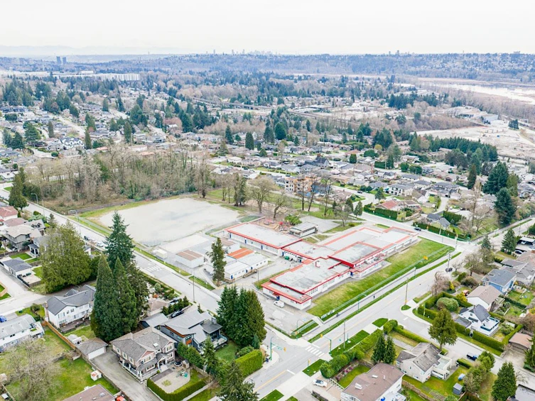 1988 Kensington Avenue, Burnaby, BC, V5B 4E1 - 14