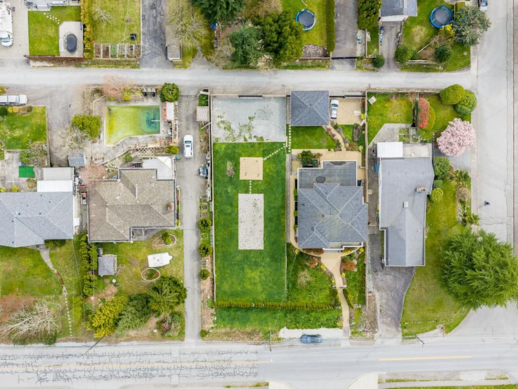 1988 Kensington Avenue, Burnaby, BC, V5B 4E1 - 12