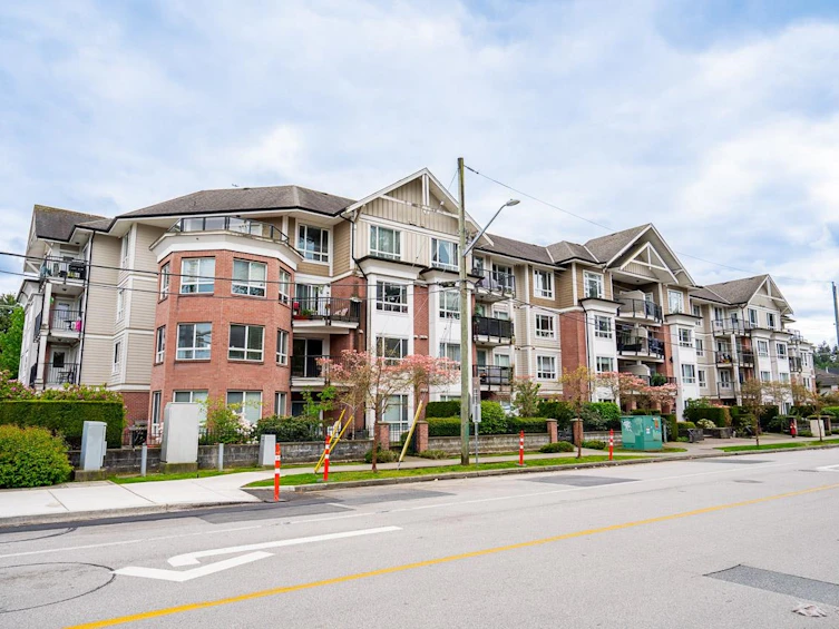 215-14960 102a Avenue, Surrey, BC, V3R 6A3 - 32