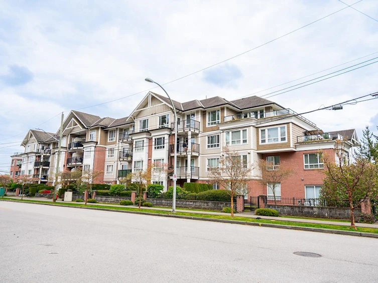 215-14960 102a Avenue, Surrey, BC, V3R 6A3 - 31