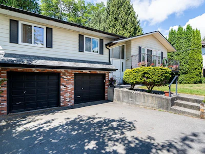 7695 115a Street - 3
