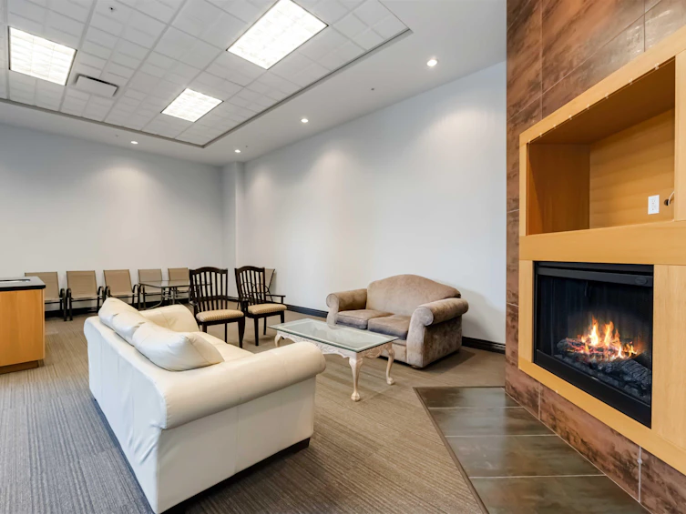 421-2970 King George Boulevard, Surrey, BC, V4P 0E6 - 23
