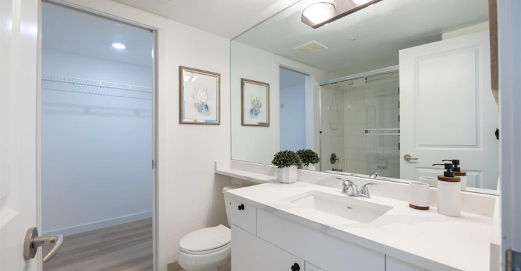 409-3580 W 41, Vancouver, BC, V6N 3E6 - 13