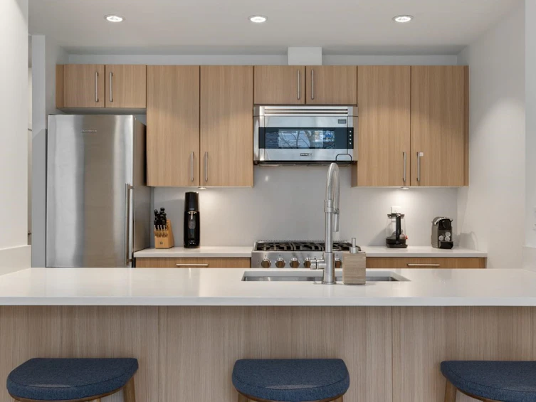 128 W 1st Avenue, Vancouver, BC, V5Y 0H5 - 8