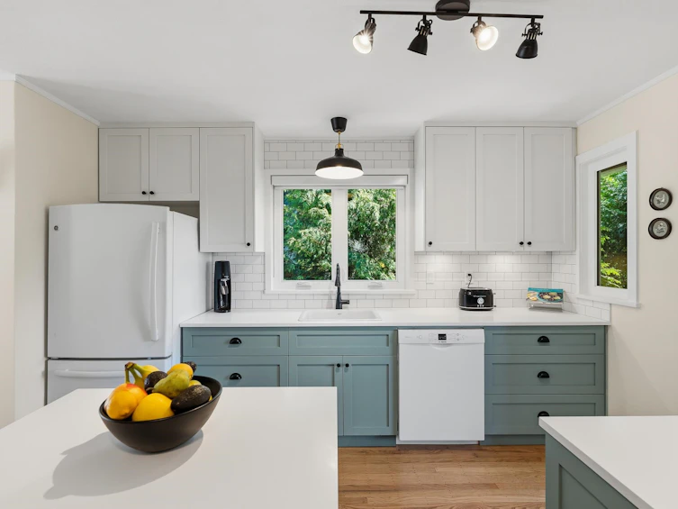 6577 Marine Drive, West Vancouver, BC, V7W 2S8 - 5