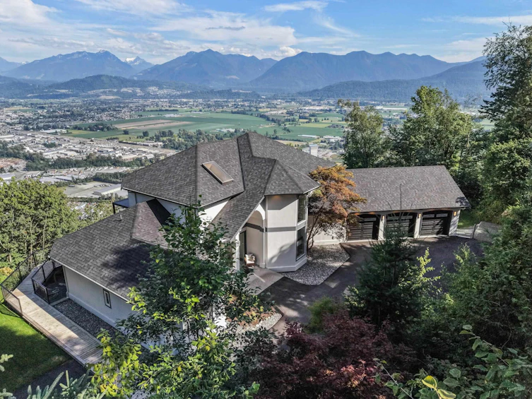 43619 Bracken Drive, Chilliwack, BC, V2R 4A4