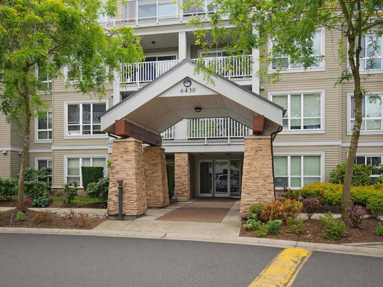110-6430 194 Street, Surrey, BC, V4N 6J7