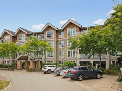 110-6430 194 Street - 2