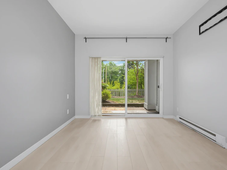 110-6430 194 Street, Surrey, BC, V4N 6J7 - 18
