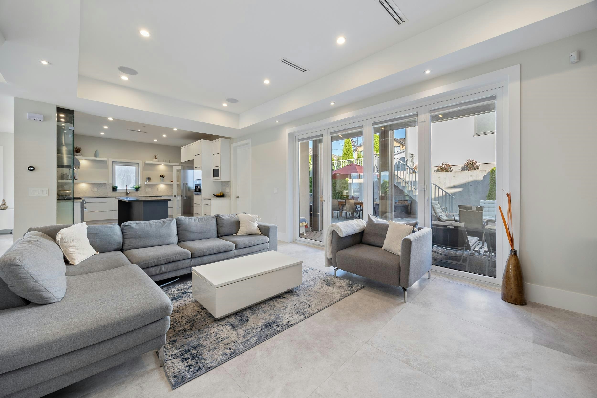 6346 Burns Street, Burnaby, BC, V5E 1T2 - 11