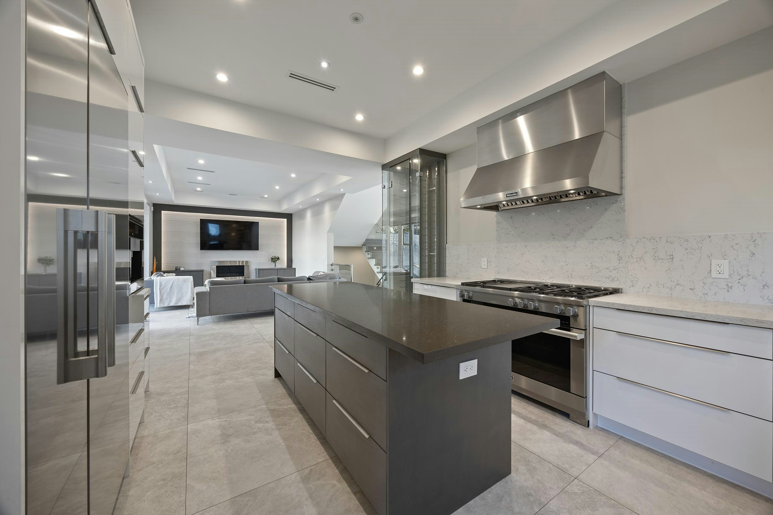 6346 Burns Street, Burnaby, BC, V5E 1T2 - 14
