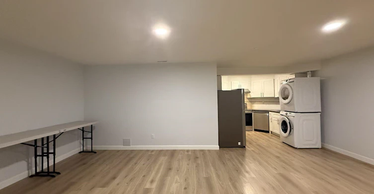 Basement Suite-67 Wilkes Creek Drive, Port Moody, BC, V3H 4Z9 - 6