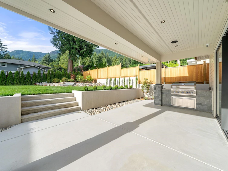 944 Clements Avenue, North Vancouver, BC, V7R 2K7 - 9