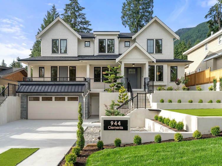 944 Clements Avenue, North Vancouver, BC, V7R 2K7 - 4