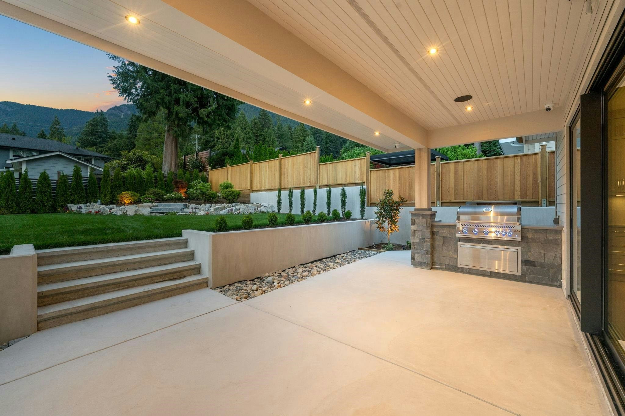 944 Clements Avenue, North Vancouver, BC, V7R 2K7 - 7