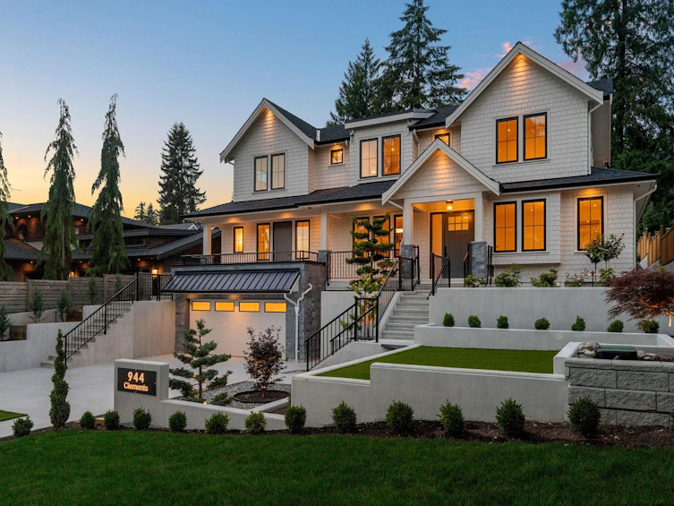 944 Clements Avenue, North Vancouver, BC, V7R 2K7 - 3