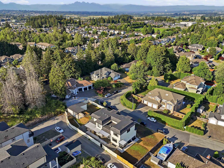 5735 144a Street, Surrey, BC, V3S 8E2 - 40