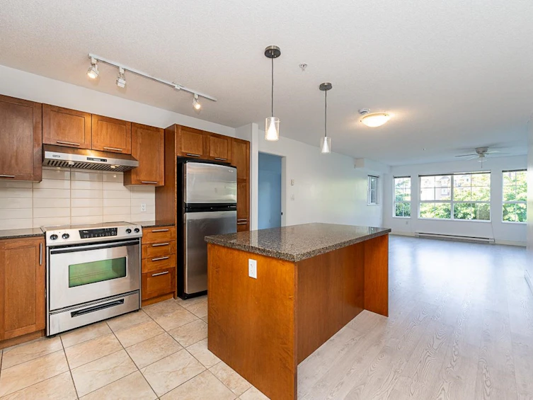 207-19673 Meadow Gardens Way, Pitt Meadows, BC, V3Y 0A1 - 12