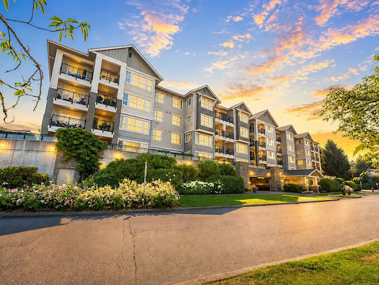 207-19673 Meadow Gardens Way, Pitt Meadows, BC, V3Y 0A1