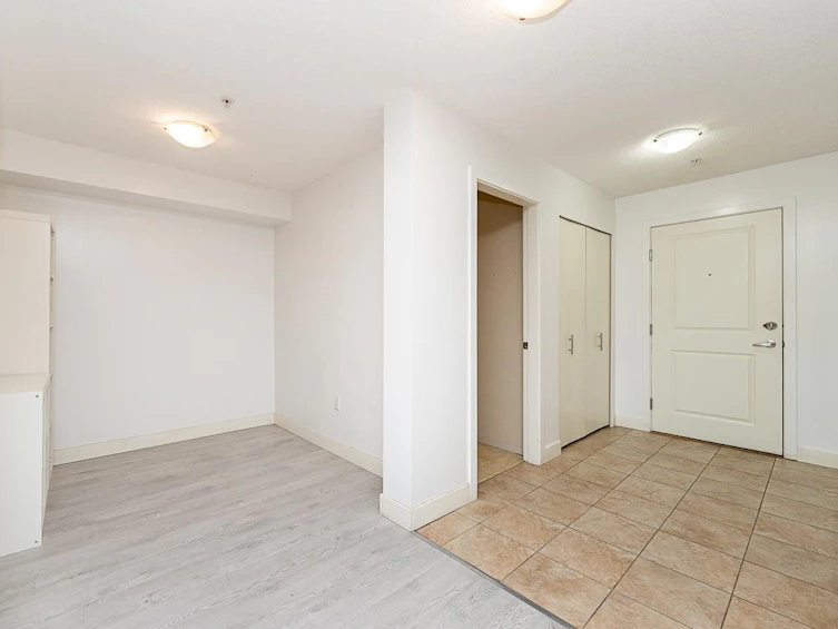 207-19673 Meadow Gardens Way, Pitt Meadows, BC, V3Y 0A1 - 19