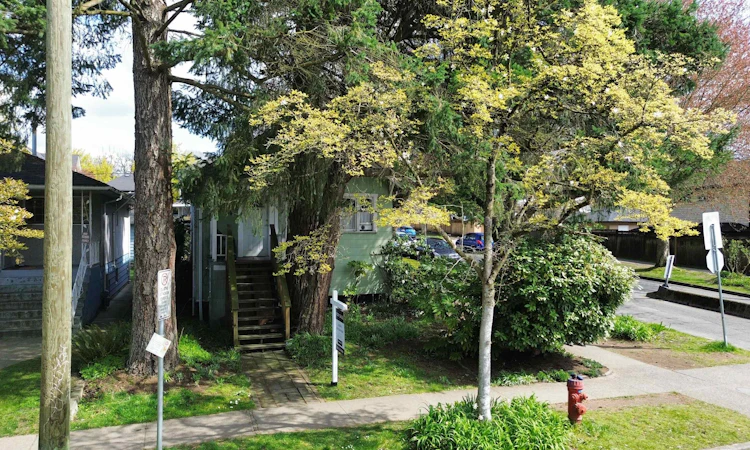 4496 Ontario Street