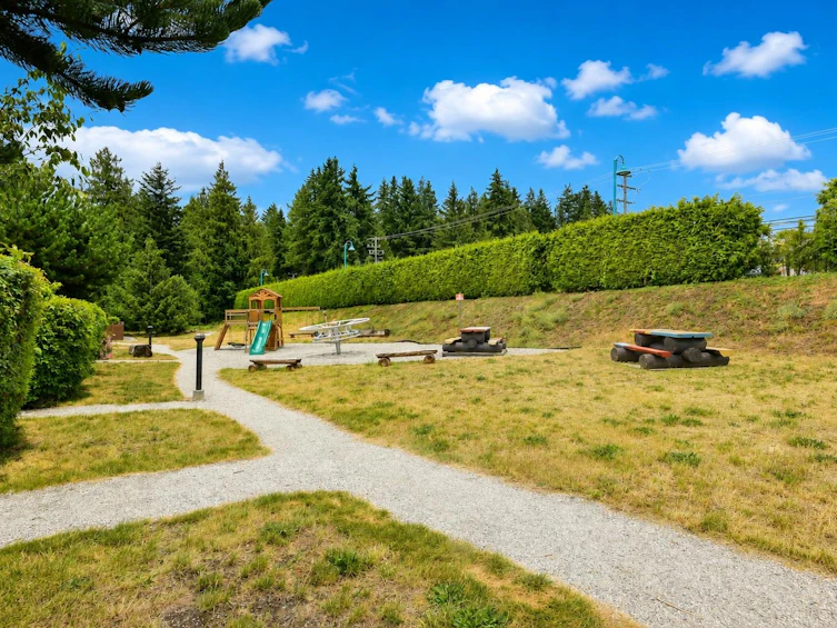 5964 Oldmill Lane, Sechelt, BC, V7Z 0S2 - 23
