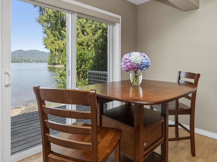 6343 Marmot Road, Sechelt, BC, V7Z 0L2 - 11