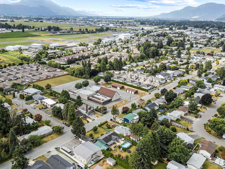 46465 Brooks Avenue, Chilliwack, BC, V2P 1C6 - 4