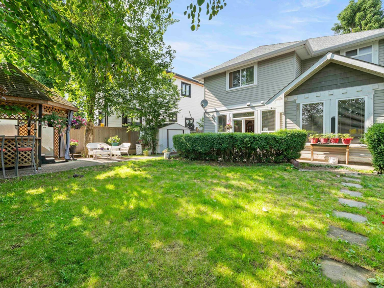 14262 71 Avenue, Surrey, BC, V3W 2L1